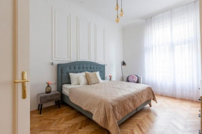 Glamorous Modern Apartment in the Hearth of Budapest Budapest